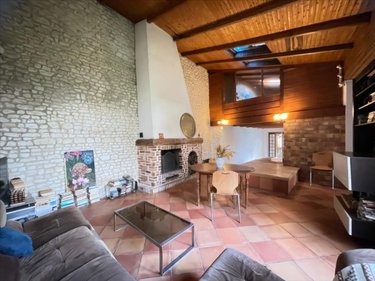 Maison a vendre Salles-sur-Mer 17220 Charente-Maritime 218 m2 8 pièces 410800 euros