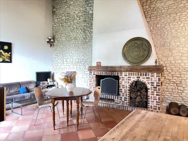 Maison a vendre Salles-sur-Mer 17220 Charente-Maritime 218 m2 8 pièces 410800 euros