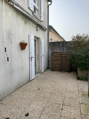 Immeuble a vendre La Jarrie 17220 Charente-Maritime 168 m2  397280 euros
