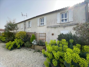 Immeuble a vendre La Jarrie 17220 Charente-Maritime 168 m2  397280 euros