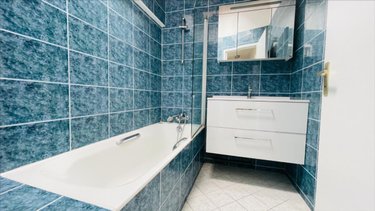 Immeuble a vendre La Jarrie 17220 Charente-Maritime 168 m2  397280 euros