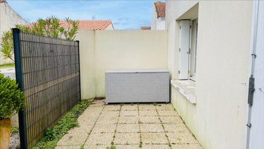 Immeuble a vendre La Jarrie 17220 Charente-Maritime 168 m2  397280 euros