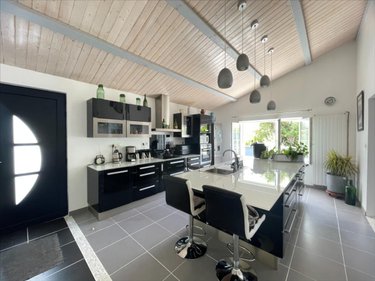 Maison a vendre Sainte-Soulle 17220 Charente-Maritime 144 m2 6 pièces 364000 euros