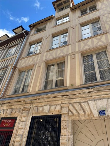 Location appartement Rouen 76000 Seine-Maritime 29 m2 1 pièce 577 euros