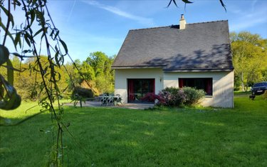 Maison a vendre Carhaix-Plouguer 29270 Finistère 119 m2 7 pièces 204750 euros