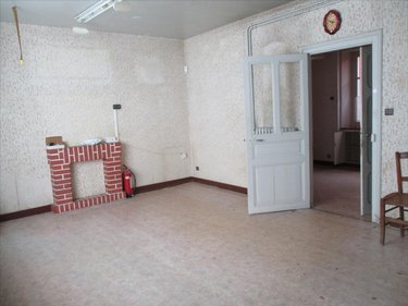 Maison a vendre Carhaix-Plouguer 29270 Finistère 126 m2 7 pièces 84800 euros