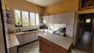 Maison a vendre Marans 17230 Charente-Maritime 255 m2 8 pièces 638600 euros