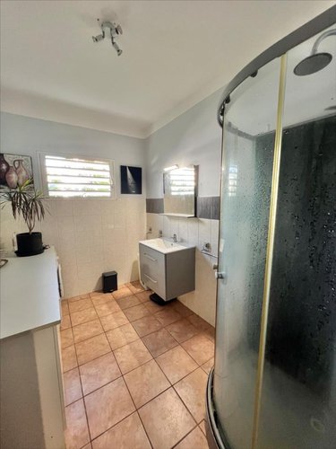 Immeuble a vendre Saint-Pierre 97410 Réunion 134 m2  320000 euros