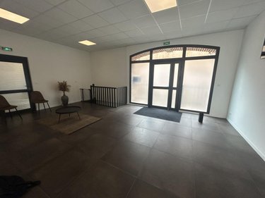 Location fonds et murs commerciaux Cambrai 59400 Nord 18 m2  562 euros
