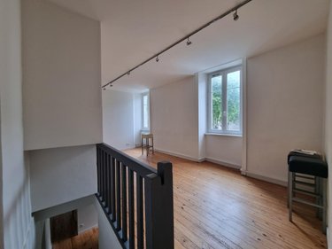 Fonds et murs commerciaux a vendre Quimper 29000 Finistère 69 m2  221370 euros