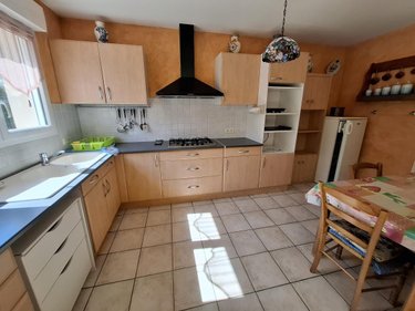 Maison a vendre Saintes 17100 Charente-Maritime 90 m2 4 pièces 209840 euros
