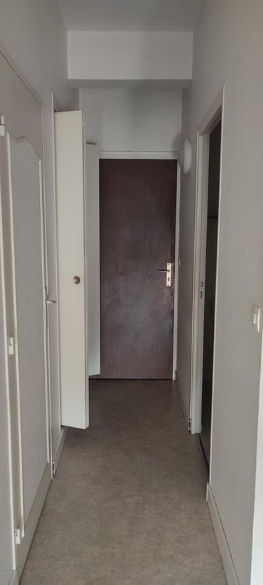 Location appartement Châlons-en-Champagne 51000 Marne 22 m2  298 euros