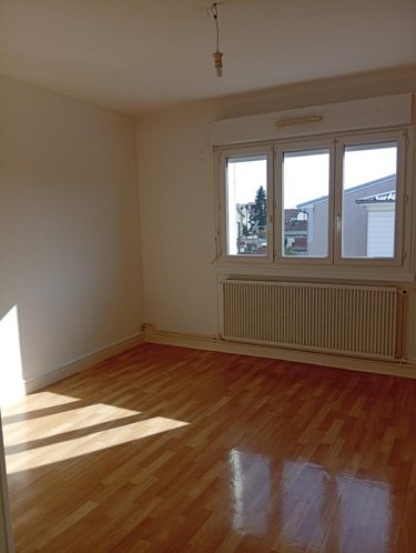 Location appartement Reims 51100 Marne 61 m2 3 pièces 630 euros