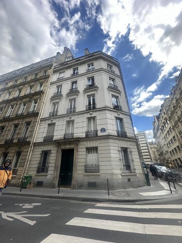 Immeuble a vendre Paris 15e arrondissement 75015 Paris 765 m2  6500000 euros