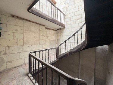 Immeuble a vendre Saumur 49400 Maine-et-Loire 350 m2  174600 euros