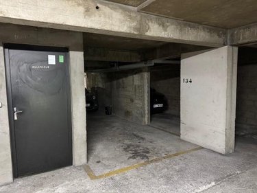 Garage et parking a vendre Neuilly-sur-Seine 92200 Hauts-de-Seine 12 m2  33000 euros