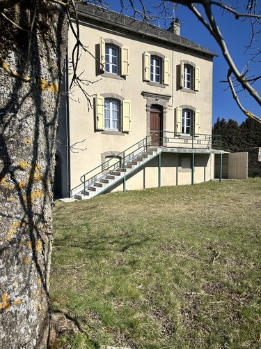 Maison a vendre Allanche 15160 Cantal 90 m2 4 pièces 137800 euros