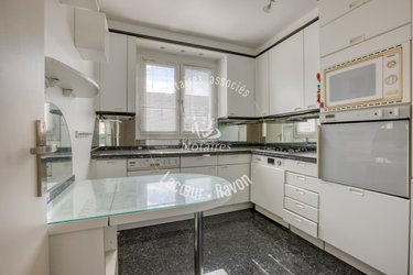Appartement a vendre Issy-les-Moulineaux 92130 Hauts-de-Seine 101 m2 5 pièces 699000 euros