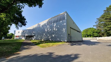 Fonds et murs commerciaux a vendre Plourin-lès-Morlaix 29600 Finistère 1094 m2  514050 euros