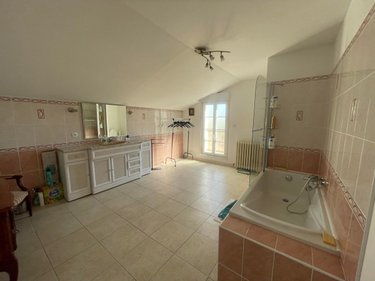 Maison a vendre Varrains 49400 Maine-et-Loire 230 m2 5 pièces 395200 euros