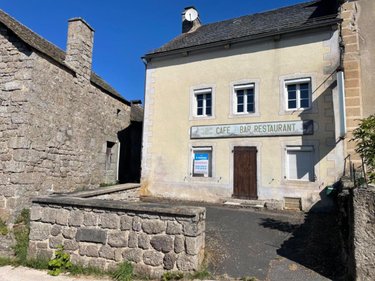 Maison a vendre Saint-Denis-en-Margeride 48700 Lozère 130 m2 8 pièces 95000 euros