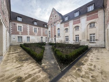 Appartement a vendre Laon 02000 Aisne 102 m2 4 pièces 87000 euros