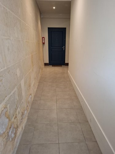 Immeuble a vendre Saintes 17100 Charente-Maritime 161 m2  355950 euros