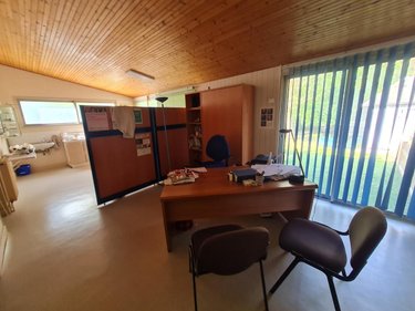 Fonds et murs commerciaux a vendre Saint-Amand-Longpré 41310 Loir-et-Cher 69 m2  114800 euros