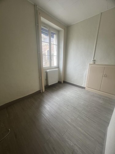 Fonds et murs commerciaux a vendre Bazougers 53170 Mayenne 164 m2  106600 euros