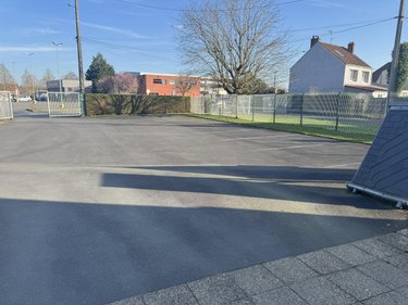 Location fonds et murs commerciaux Cambrai 59400 Nord 700 m2  4500 euros