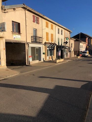 Location fonds et murs commerciaux Mézériat 01660 Ain 50 m2  450 euros