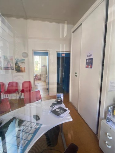 Fonds et murs commerciaux a vendre Angers 49000 Maine-et-Loire 97 m2  204360 euros