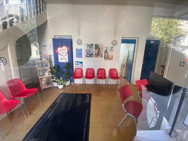 Fonds et murs commerciaux a vendre Angers 49000 Maine-et-Loire 97 m2  204360 euros