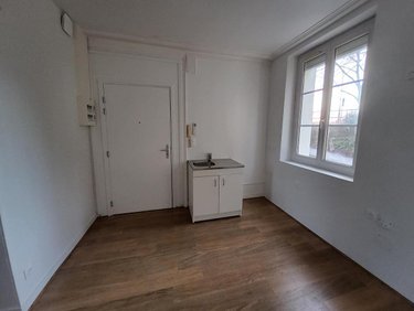 Location appartement Bernay 27300 Eure 20 m2  320 euros