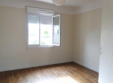 Appartement a vendre Saint-Hilaire-du-Harcouët 50600 Manche 98 m2 5 pièces 116060 euros