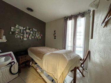 Fonds et murs commerciaux a vendre Lodève 34700 Hérault 68 m2  72080 euros