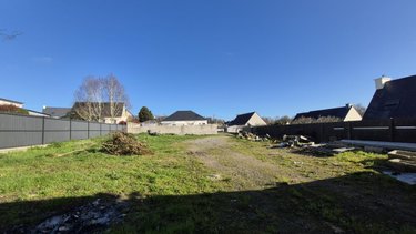 Terrain a batir a vendre Landivisiau 29400 Finistère 714 m2  79500 euros
