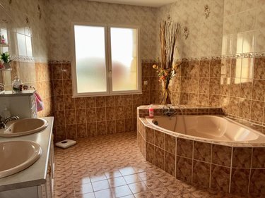 Maison a vendre Soulgé-sur-Ouette 53210 Mayenne 260 m2 8 pièces 468000 euros