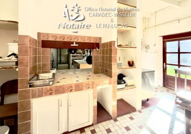 Fonds et murs commerciaux a vendre Commana 29450 Finistère 425 m2  179100 euros