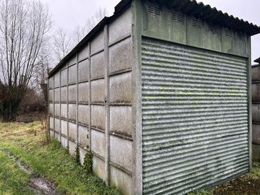 Garage et parking a vendre Abbeville 80100 Somme 21 m2  18000 euros