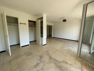 Appartement a vendre Septèmes-les-Vallons 13240 Bouches-du-Rhône 71 m2  130000 euros