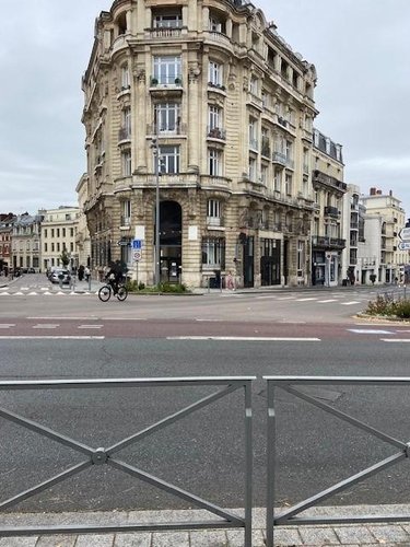 Location fonds et murs commerciaux Rouen 76000 Seine-Maritime 96 m2  1793 euros