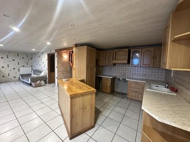 Maison a vendre Neuvéglise-sur-Truyère 15260 Cantal 95 m2  95400 euros