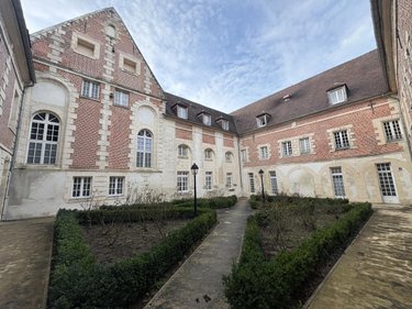 Appartement a vendre Laon 02000 Aisne 102 m2 4 pièces 87000 euros