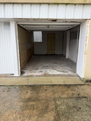 Garage et parking a vendre Vannes 56000 Morbihan 16 m2  63314 euros