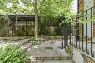 Maison a vendre Sèvres 92310 Hauts-de-Seine 300 m2 12 pièces 2095000 euros