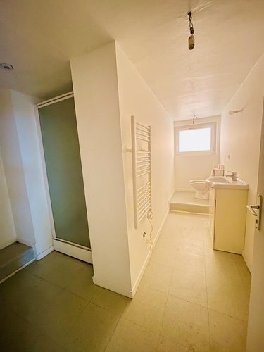 Fonds et murs commerciaux a vendre Déville-lès-Rouen 76250 Seine-Maritime 555 m2  231000 euros