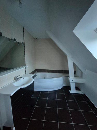 Location maison Ahuillé 53940 Mayenne 122 m2 6 pièces 930 euros