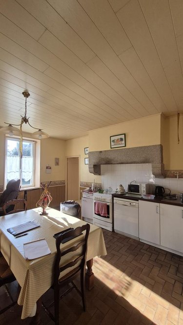 Maison a vendre Plougourvest 29400 Finistère 179 m2 7 pièces 115999 euros