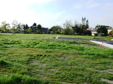 Terrain a batir a vendre Lignol 56160 Morbihan 676 m2  27383 euros